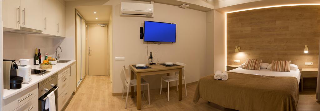 Apartamentos Voramar Castelldefels Kültér fotó